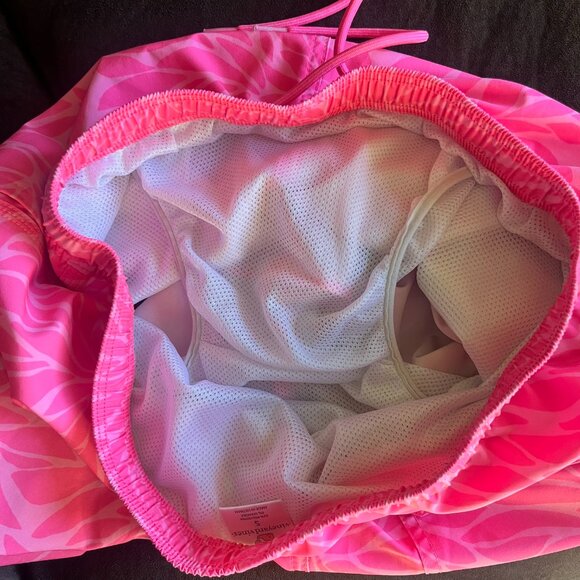 Vineyard Vines Men’s Coral Swim Trunks Size Small - Picture 7 of 7